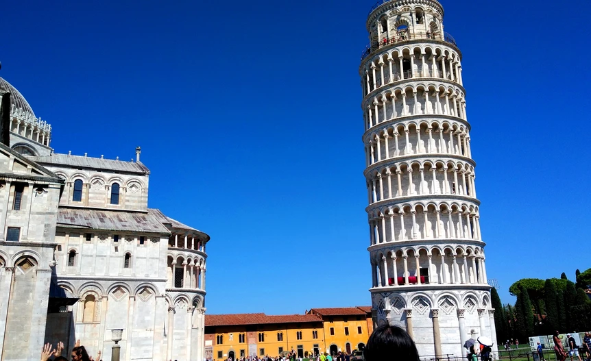 Beyond the leaning tower: the Field of Miracles and a Tuscan university city